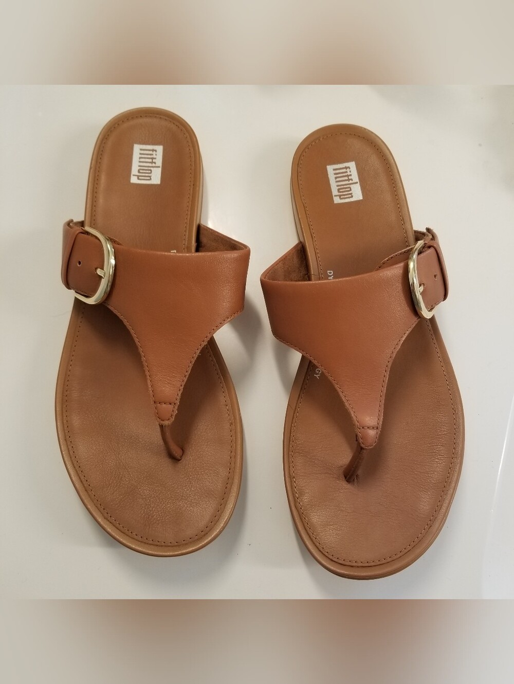 fitflop Gracie Buckle Leather Toe Post Sandals